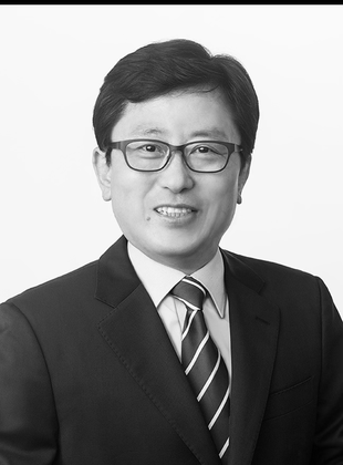 Jae Min 
        Joo
